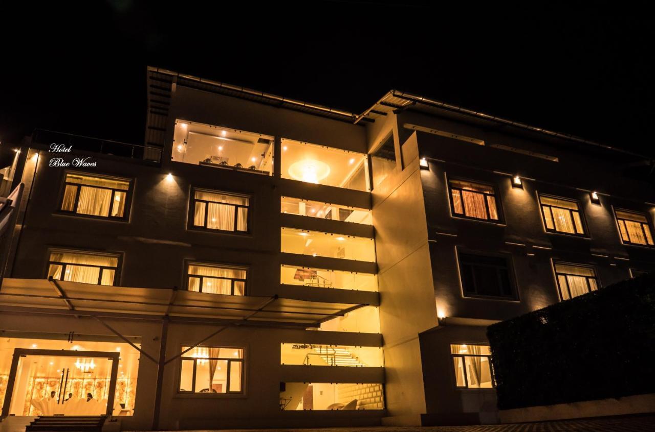 Hotel Blue Waves Jangli Ghāt المظهر الخارجي الصورة